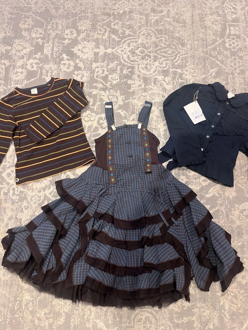 Stunning Jottum 3-Piece Girls  Set Ruffle Pinafore Dress Blouse Top  6 (116)